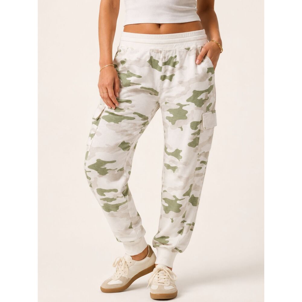 Sundry Camo Cargo Jogger Sweatpants Size 2 NWT Green Cream Premium Lounge Pants